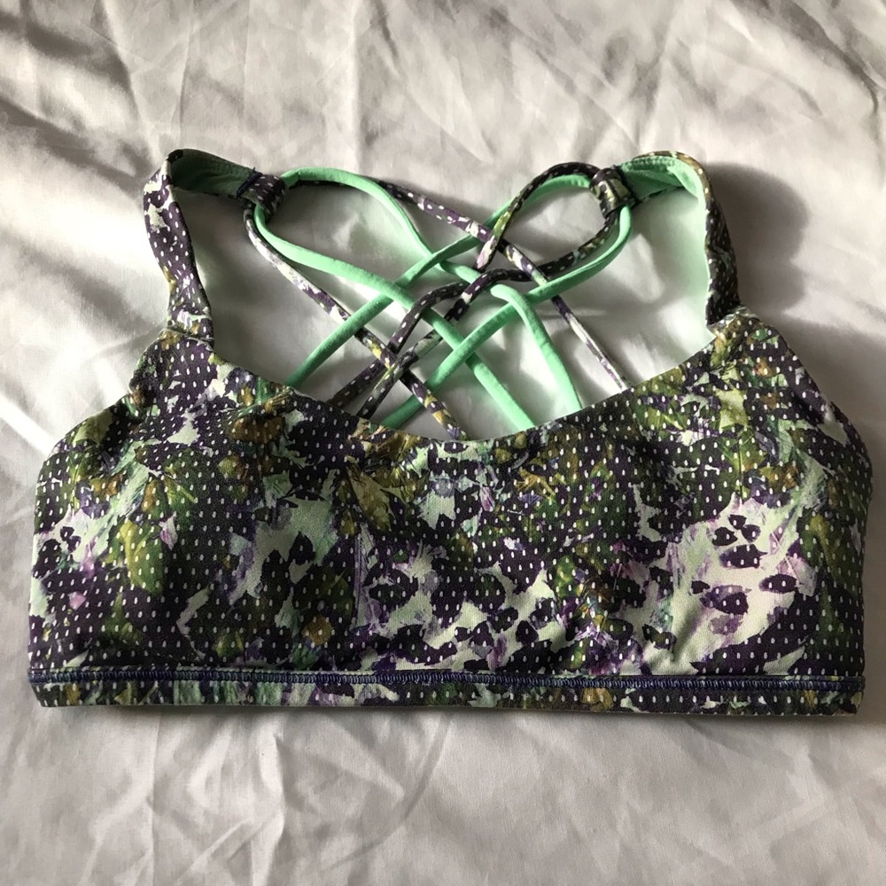 Lululemon Free To Be Bra